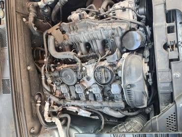 motor-kompletan auto u delovim za Audi A4 od 2008. do 2012. god.