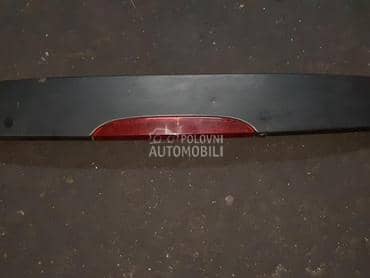 Trece stop svetlo za Renault Clio