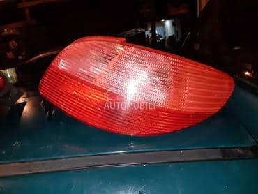 desno stop  svetlo za Peugeot 206