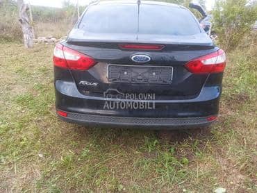Ford Focus 1.6 B 2012. god. -  kompletan auto u delovima