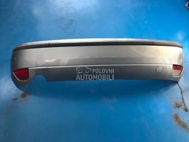 Branik  zadnji za Ford Focus od 2001. do 2004. god.