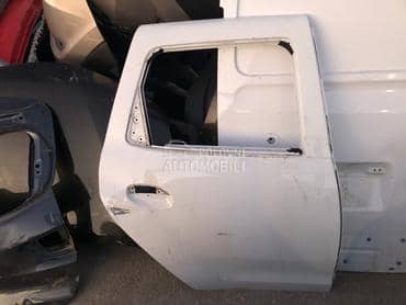 zadnja desna vrata za Dacia Duster od 2017. do 2021. god.