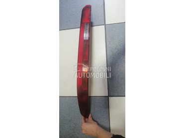 Maglenka rikverc svetlo za Audi Q7 od 2015. do 2019. god.