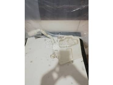 Posuda za brisace za Volkswagen Polo