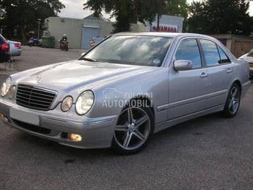 Mercedes Benz E 260 W210 -  kompletan auto u delovima