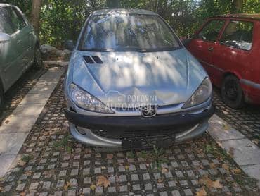 Peugeot 206 1.6 XS 2001. god. -  kompletan auto u delovima