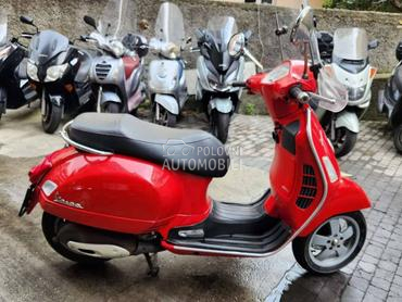 Vespa Gts 250