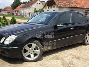 Mercedes Benz E Klasa W211 -  kompletan auto u delovima