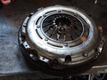 ZAMAJAC SA SETOM KVACILA 6B za Volkswagen Jetta od 2005. do 2010. god.