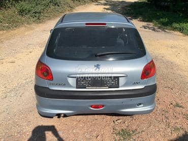 gepek staklo za Peugeot 206 od 1998. do 2009. god.