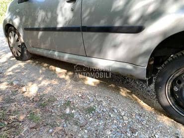 pragovi za Peugeot 107 od 2005. do 2010. god.