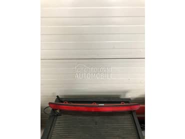 STOP SVETLO NA GEPEKU za Audi Q5 od 2008. do 2016. god.