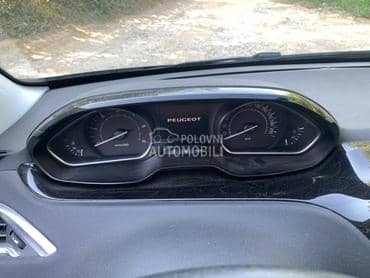 KM sat za Peugeot 208 od 2012. do 2016. god.