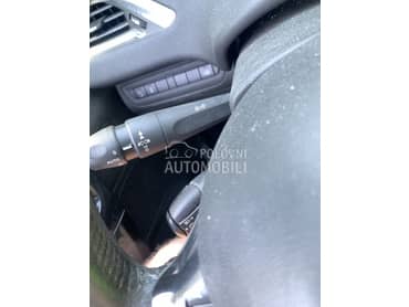 Ablender za Peugeot 208 od 2012. do 2016. god.