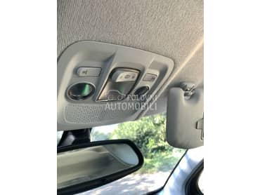 Srednji retrovizor za Peugeot 208 od 2012. do 2016. god.