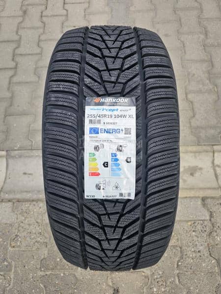 Hankook 255/45 R19 Zimska