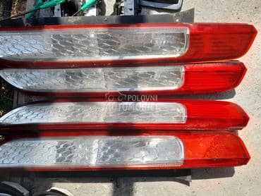 Stop svetla za Ford Focus od 2005. do 2012. god.