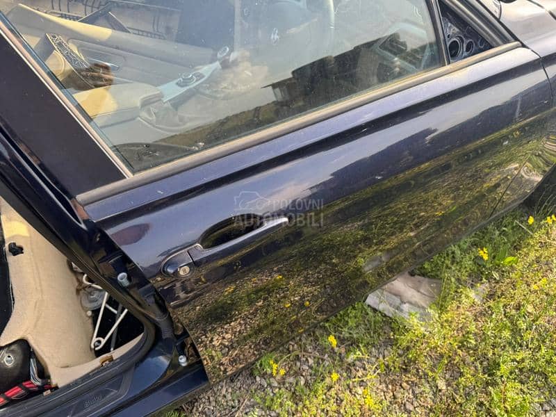 KRILO Vrata Hauba polustranica