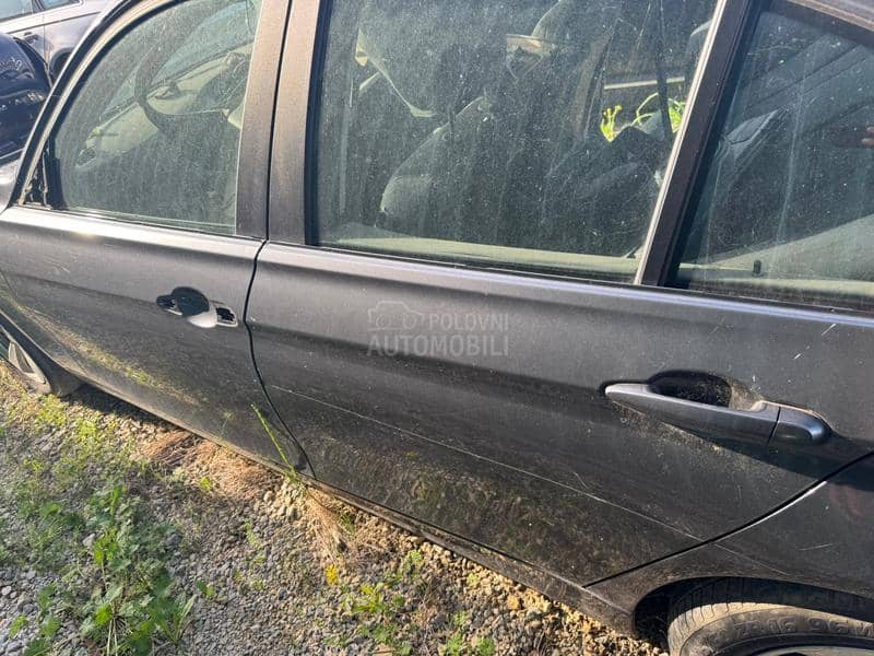 KRILO Vrata Hauba polustranica