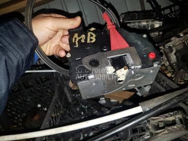 Zadnja brava vrata leva desna za Opel Meriva od 2010. do 2017. god.