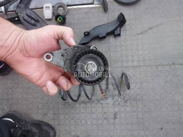 španer 1,4i za Peugeot 207