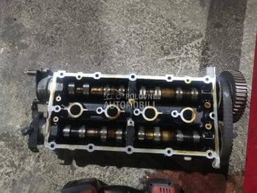 Glava motora sa bregastim za Volkswagen Bora, Lupo, Nova Buba ...