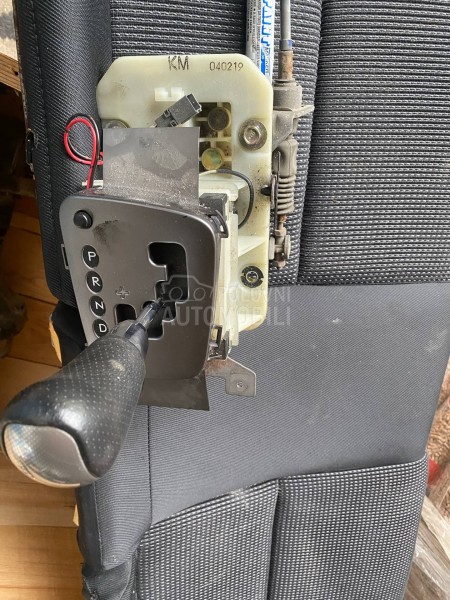 rucka menjaca automatik