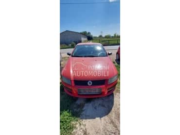 Fiat Stilo -  kompletan auto u delovima