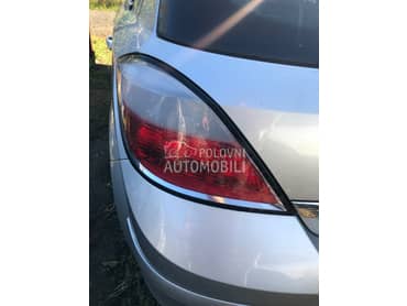 Stop svetlo 5 vrata hecbek za Opel Astra H
