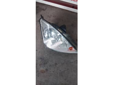 Desni far za Ford Focus