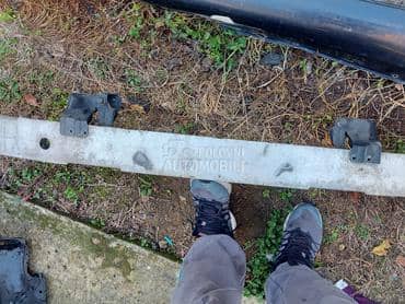 šina branika prednjeg w211 za Mercedes Benz E Klasa od 2000. do 2006. god.