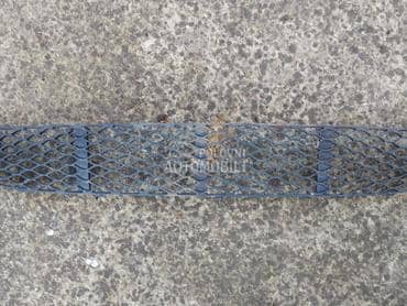 mrezica prednjeg branikaw211 za Mercedes Benz E Klasa od 2000. do 2006. god.