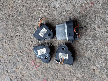 Unutrašnji motorcici ventilaci za Alfa Romeo 156