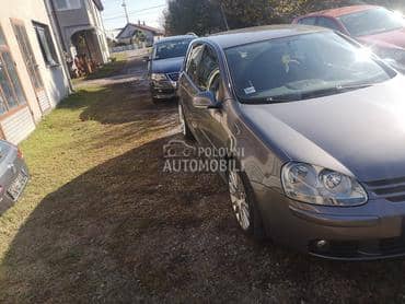 krilo za Volkswagen Golf 5 za 2004. god.