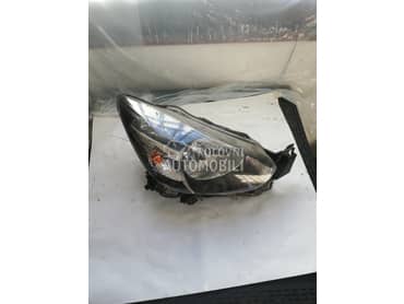 Desni far za Mazda 2