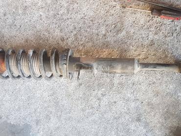 Prednji amortizeri f10 3.0d za BMW 530 od 2010. do 2015. god.