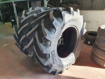 BKT 600/65 R28