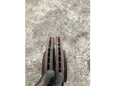 Prednji diskovi za Audi A4 od 2004. do 2008. god.