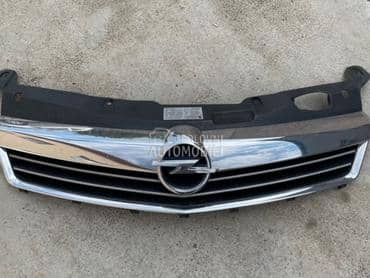 maska hrom na braniku za Opel Astra H od 2004. do 2011. god.