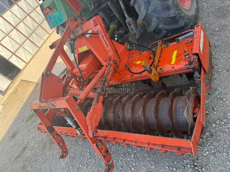 Kuhn mashio   2. 5  i 3 m