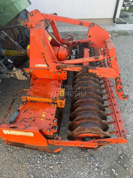 Kuhn mashio   2. 5  i 3 m