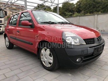 Renault Clio 2003. god. -  kompletan auto u delovima