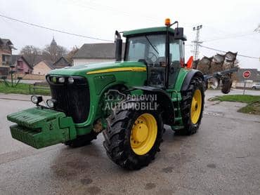 John Deere 8120