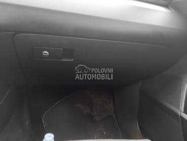 Kaseta - fioka za Volkswagen Passat B6