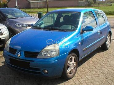 Renault Clio II -  kompletan auto u delovima
