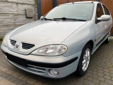 Renault Megane I. -  kompletan auto u delovima