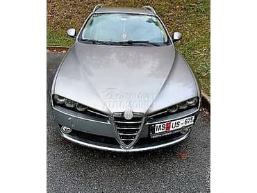Alfa Romeo 159 -  kompletan auto u delovima