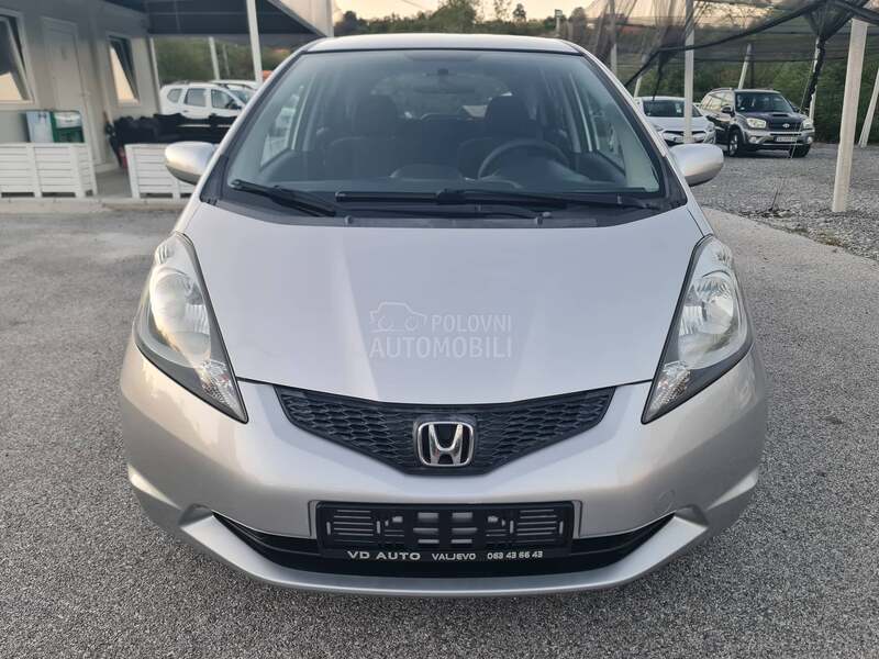 Honda Jazz 1.4I  N E M A C K A