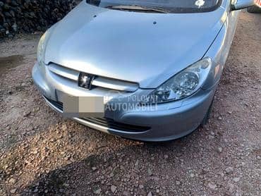 prednji branik za Peugeot 307 od 2001. do 2008. god.