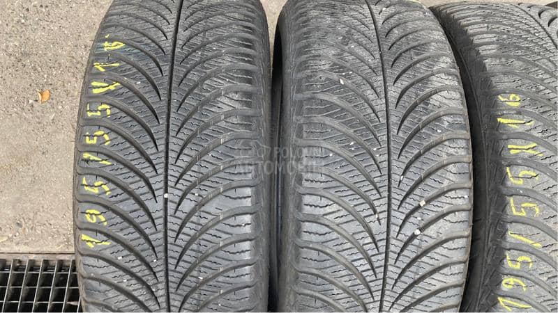 Goodyear 195/55 R16 Zimska